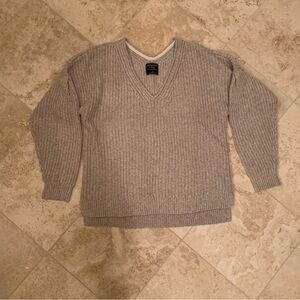 Abercrombie & Fitch Beige V-Neck Sweater